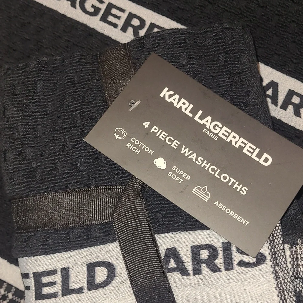 💕HP💕Karl Lagerfeld Paris Black Logo 8pc Towel Set